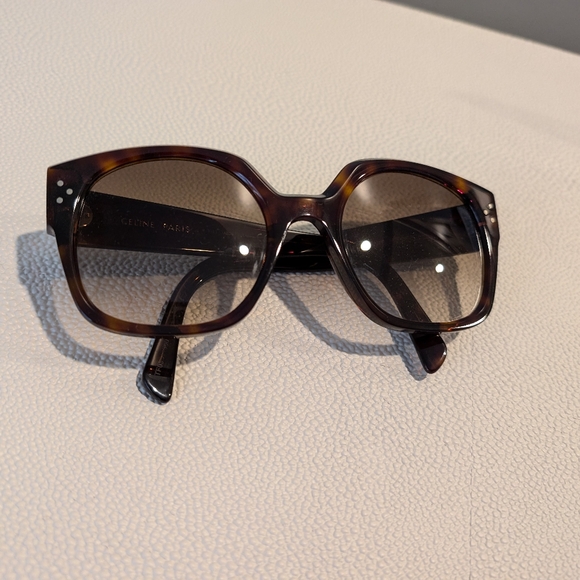 Celine Sunglasses CL401681 Tortoise - Picture 6 of 8